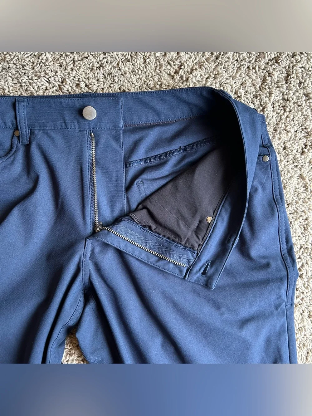 Lululemon ABC Pants Mens 33 (34x29) Classic Slim Navy Warpstreme 5 Pocket Chino